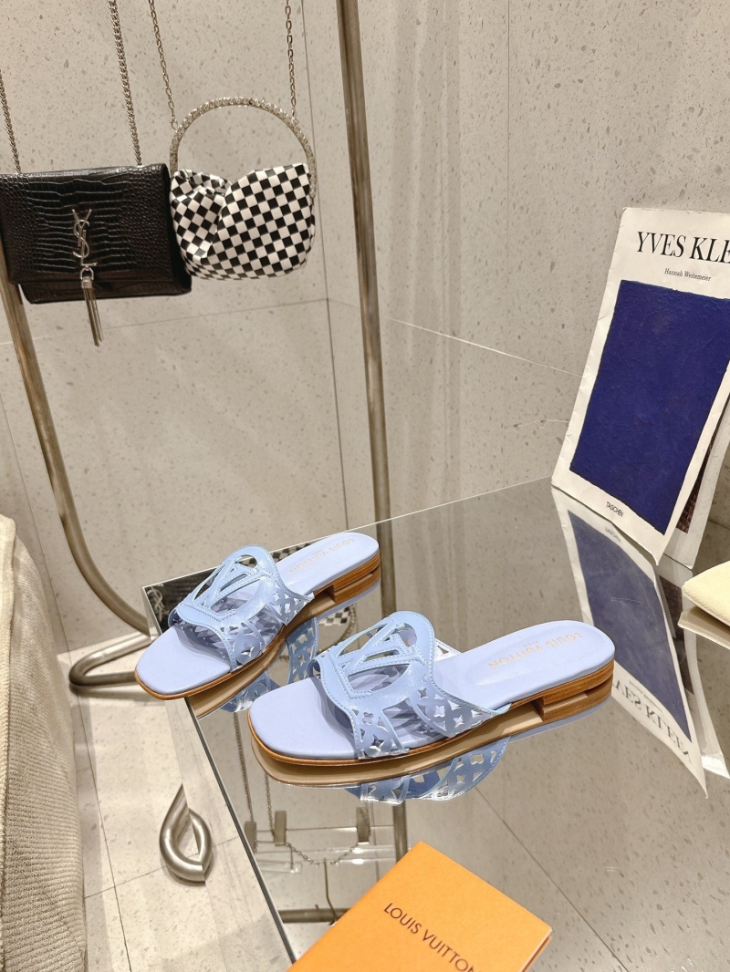 l0vis Vvtt0n slippers